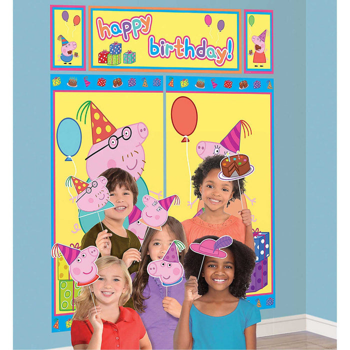 Peppa Pig Happy Birthday Scene Setter with Photo Props