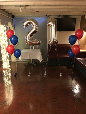 Supershape Number Foils with 2 Bunch of 5 Helium Balloons Bouquet